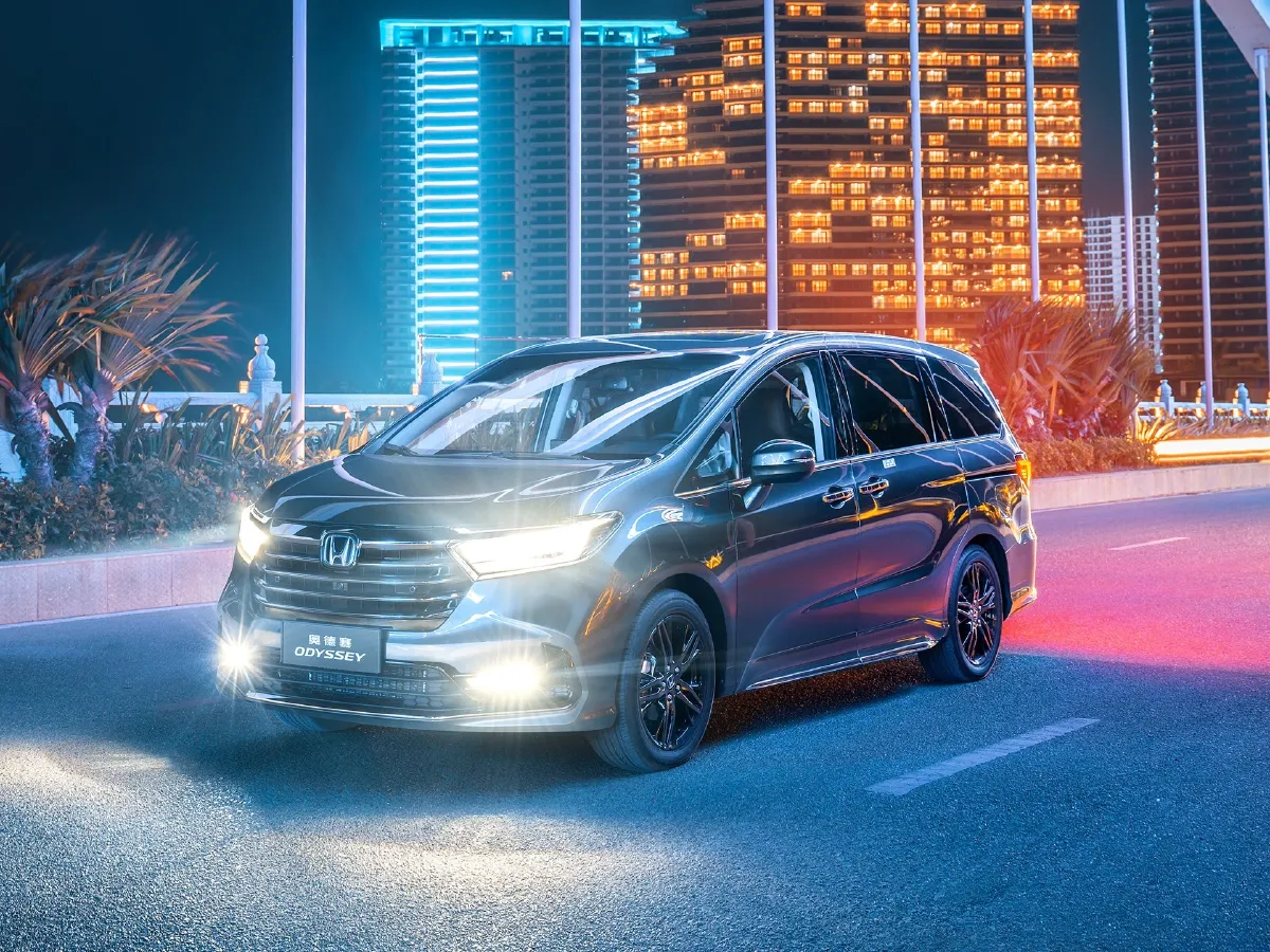 2024 Honda Odyssey 2.0L 146HP L4 E-CVT Hybrid MSRP 439800 Specs