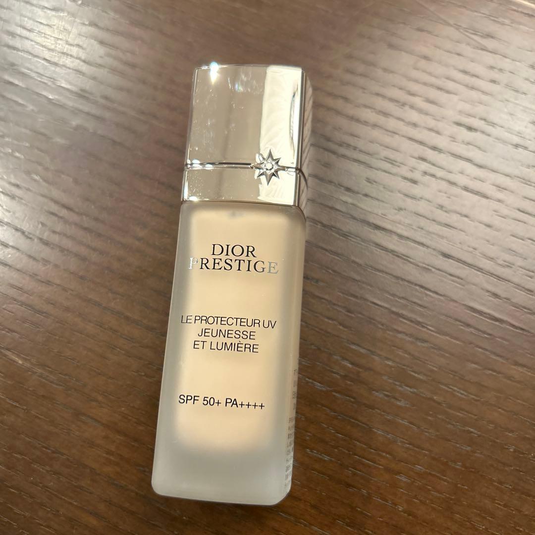 DIOR プレステージ ホワイトルプロテクターUVルミエールBB00
